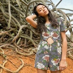 New NWT Tavik Floral Romper